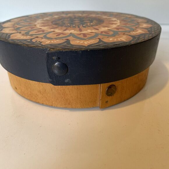 Round Hand Painted Folk Art Wooden Box Storage Vintage‎ 6 inch Stuff Mandala - Picture 4 of 9